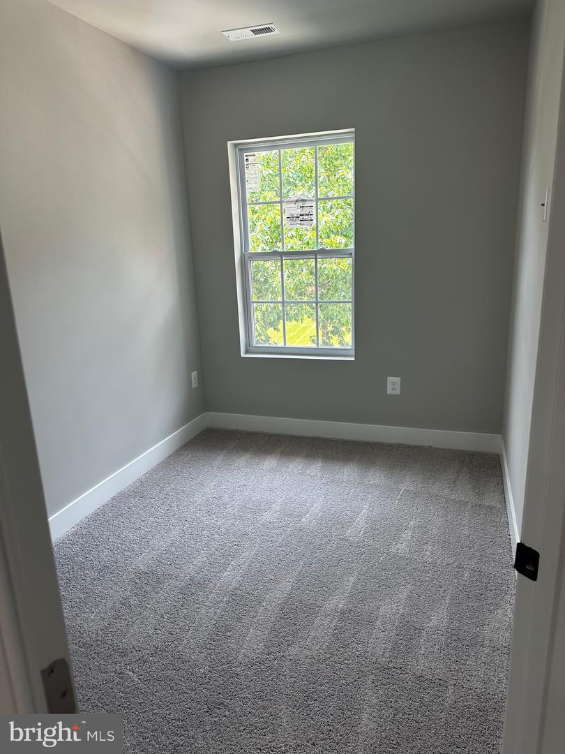 4 Akin Ave Property Photo 22