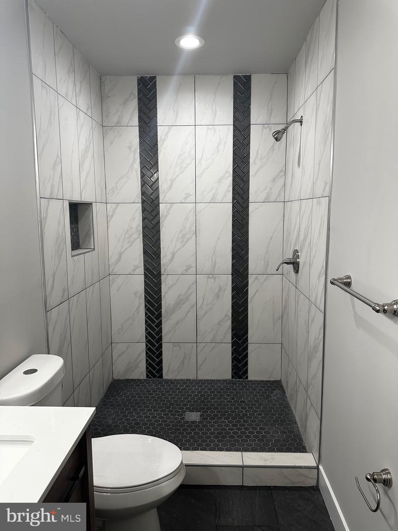 4 Akin Ave Property Photo 26