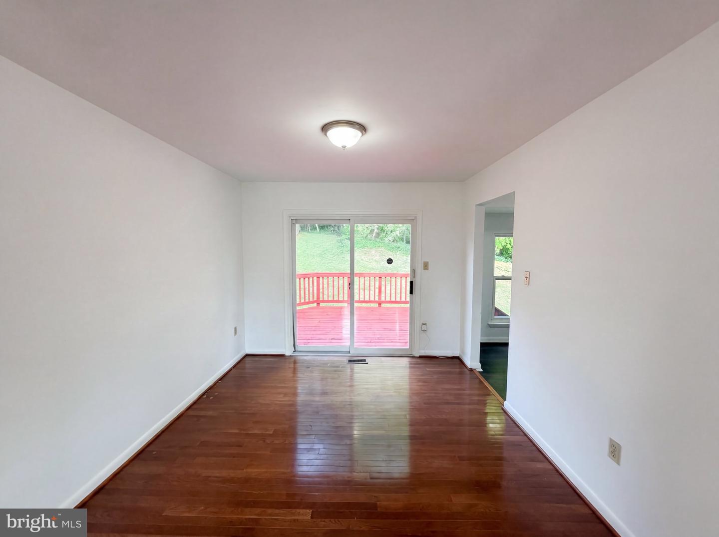 12708 Lampton Ln Property Photo 6