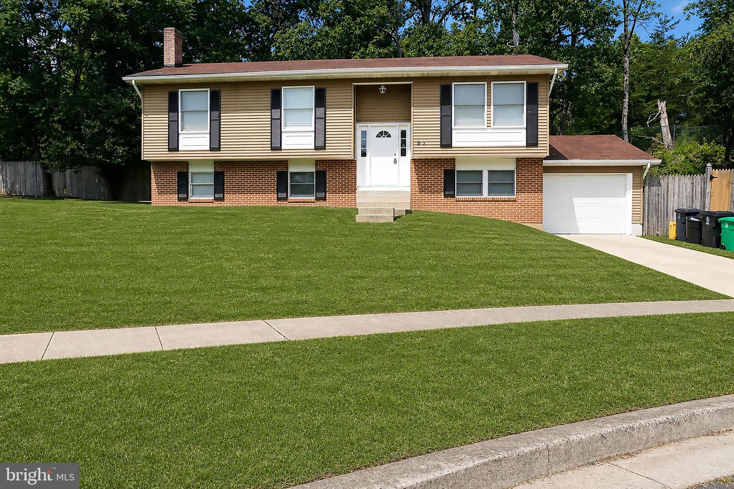 8102 Thornfield Ter Property Photo 1