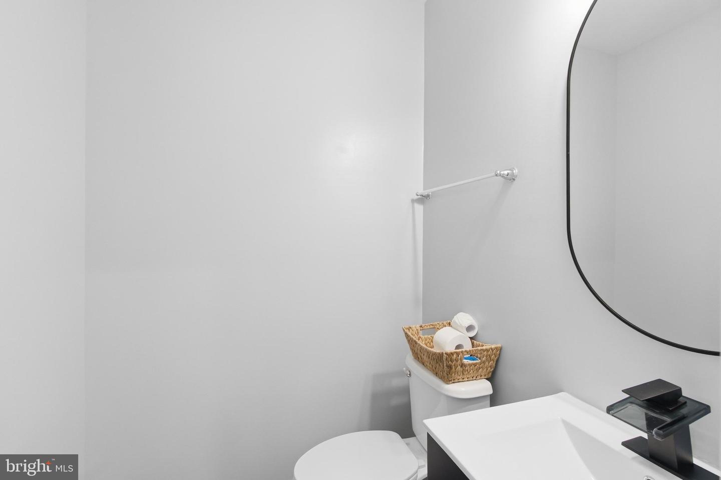 703 Quayside Ct #95 Property Photo 6