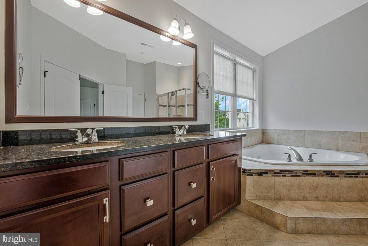 4507 Thoroughbred Dr Property Photo 29