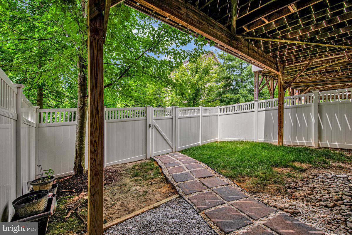 4507 Thoroughbred Dr Property Photo 42