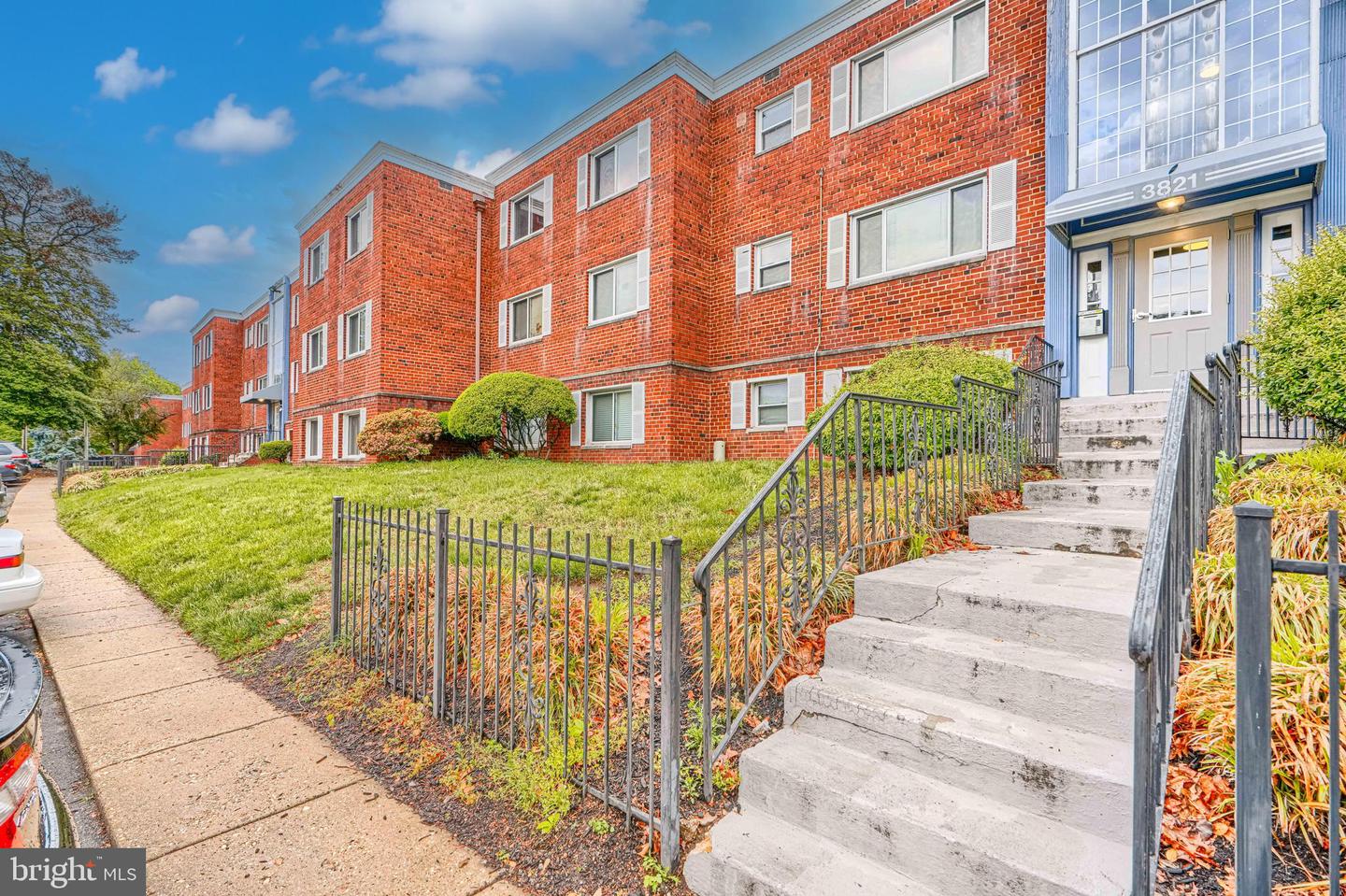 3821 Hamilton St #a-301 Property Photo 1