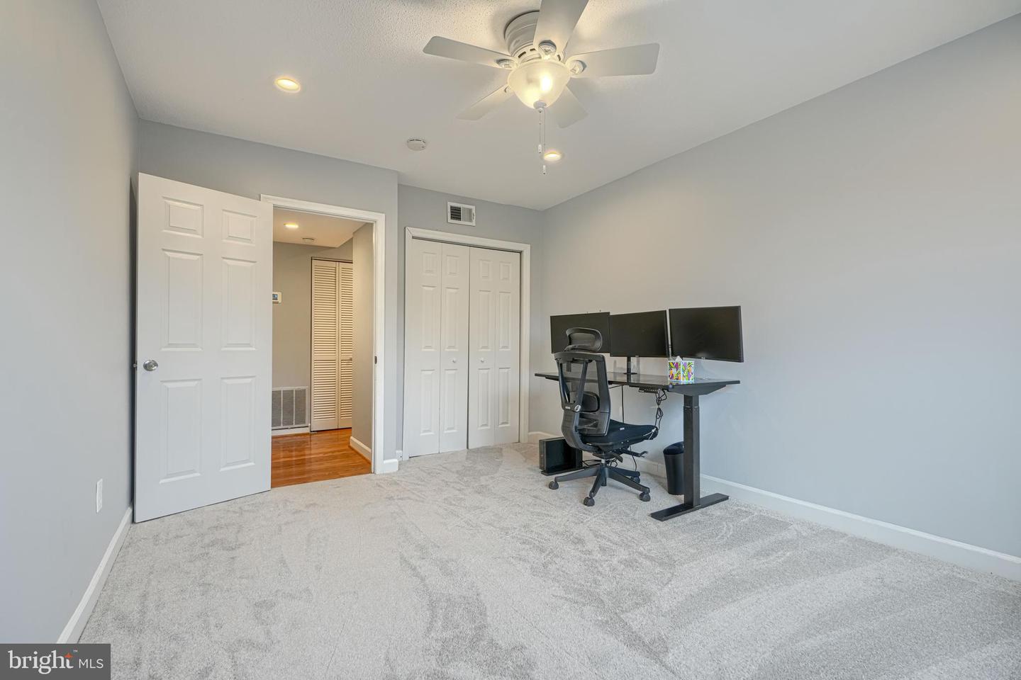 3821 Hamilton St #a-301 Property Photo 5