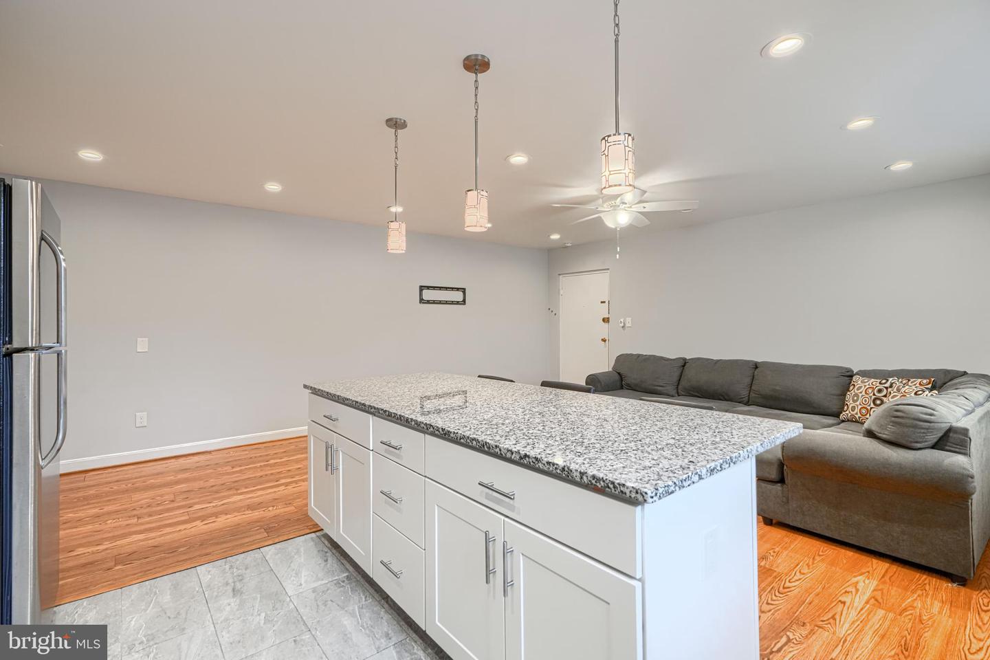 3821 Hamilton St #a-301 Property Photo 10