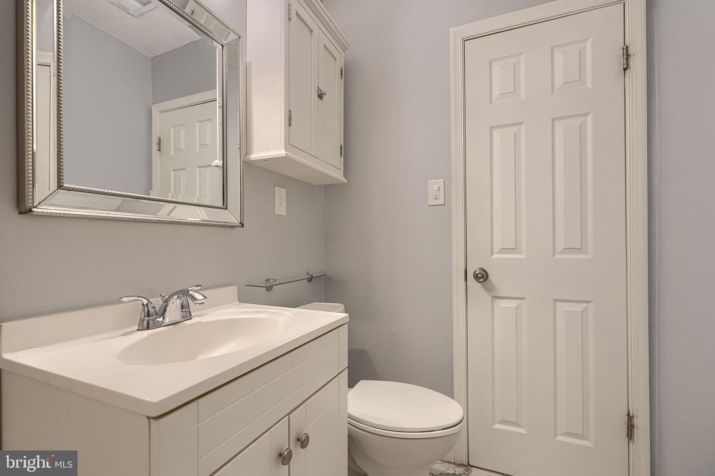 3821 Hamilton St #a-301 Property Photo 14