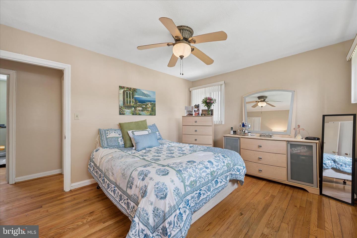 6803 Adelphi Rd Property Photo 25