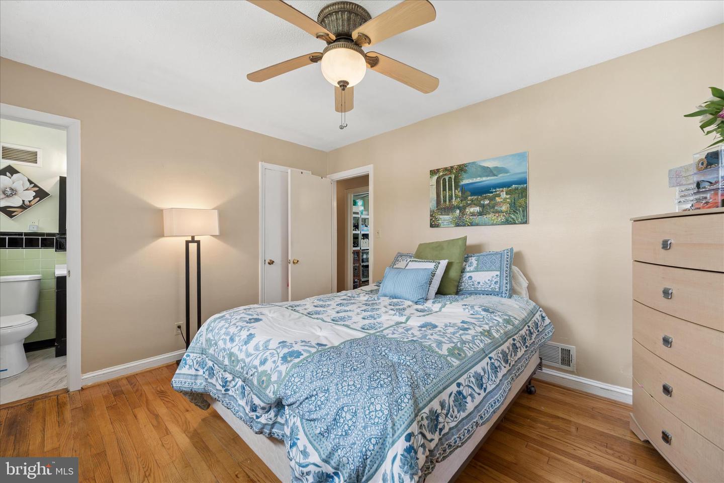 6803 Adelphi Rd Property Photo 26