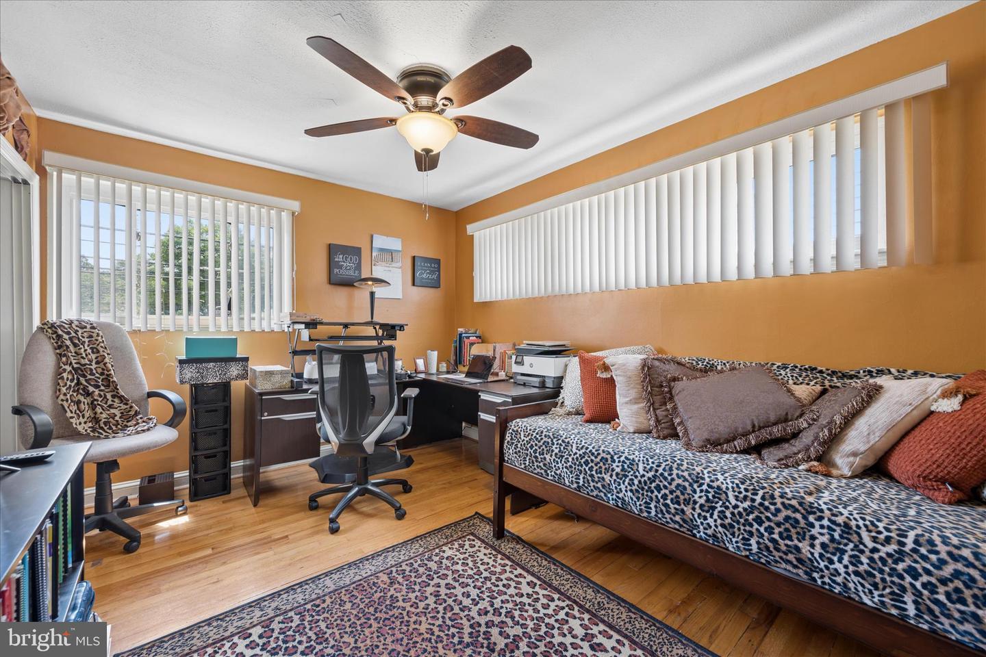 6803 Adelphi Rd Property Photo 30