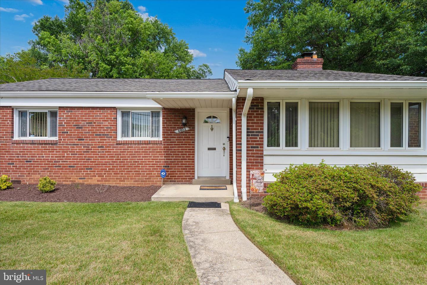 6803 Adelphi Rd Property Photo 47