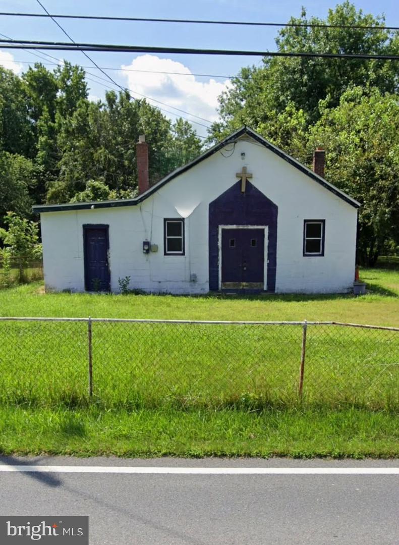 6203 Floral Park Rd Property Photo 1