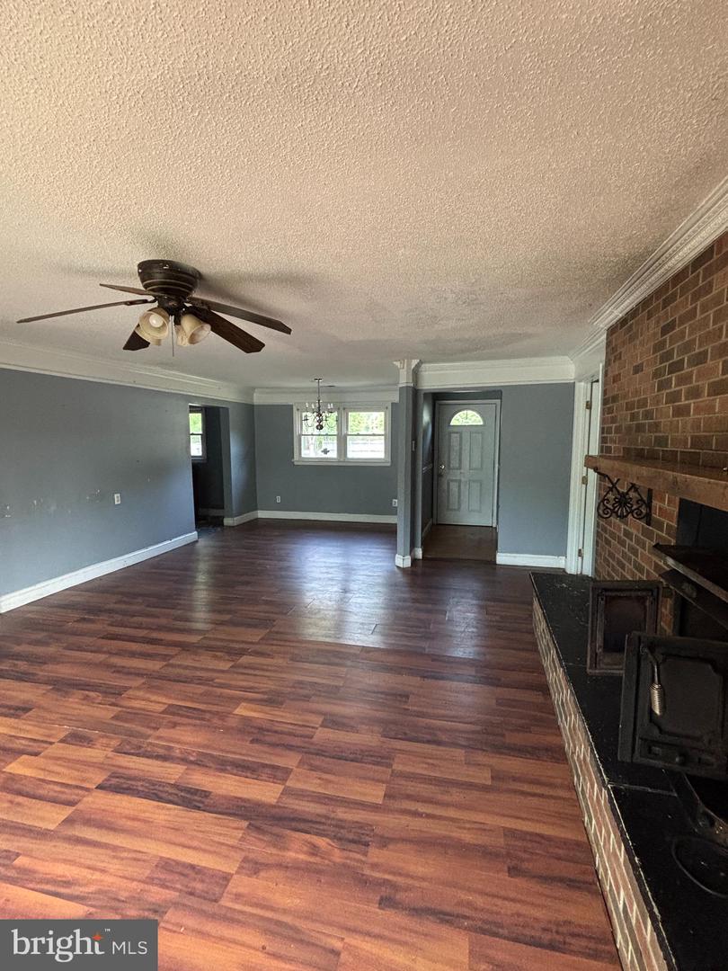 17111 Manning Dr Property Photo 10