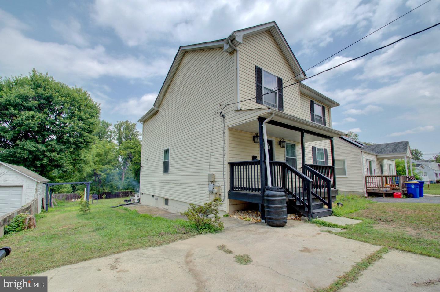 6708 Boxwood Property Photo 3