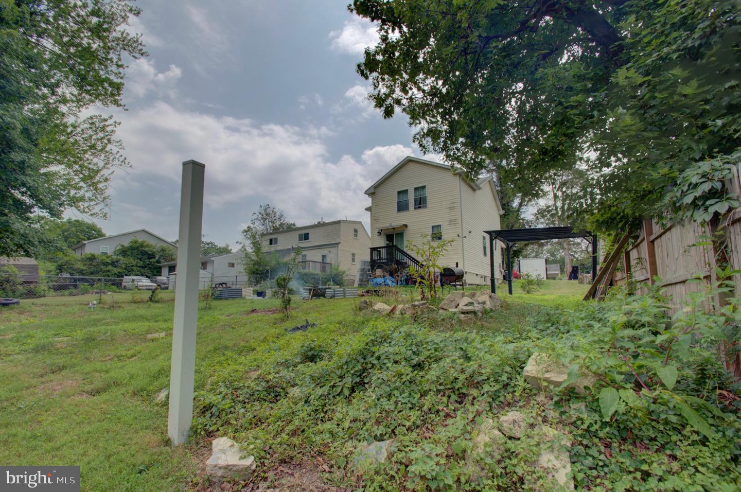 6708 Boxwood Property Photo 4