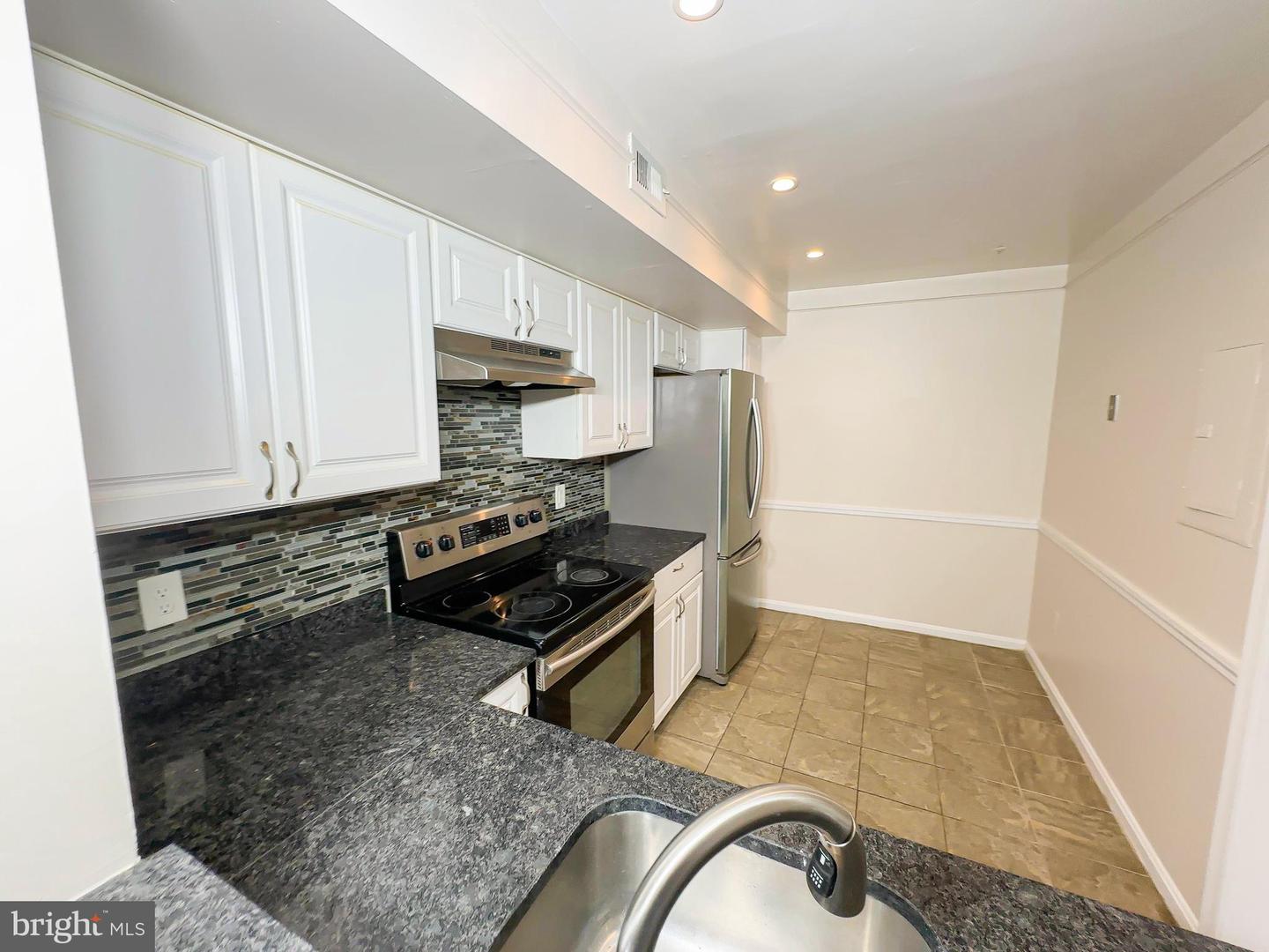 13909 King George Way #355 Property Photo 16