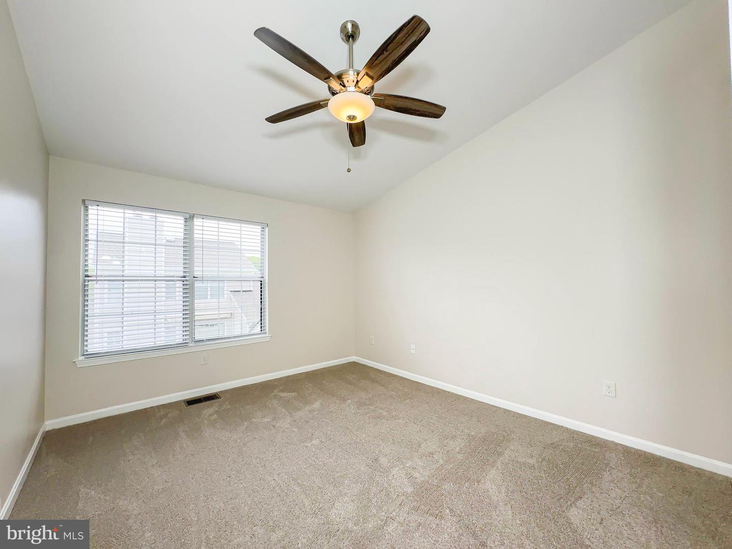 13909 King George Way #355 Property Photo 20