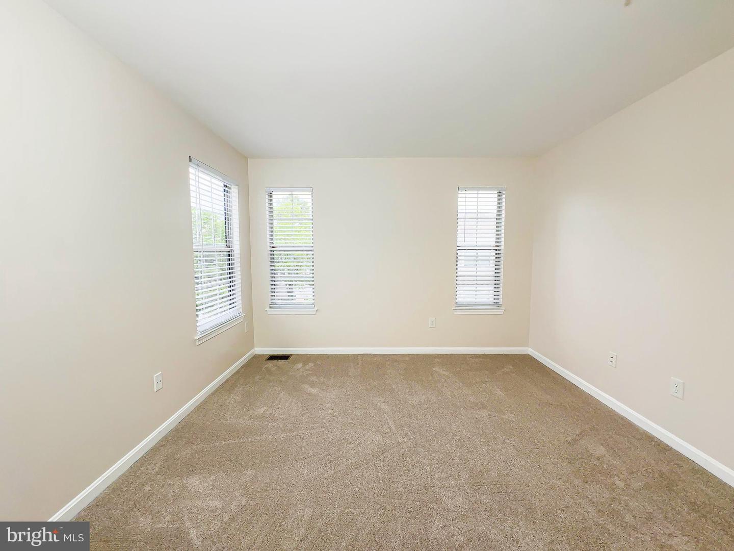 13909 King George Way #355 Property Photo 21