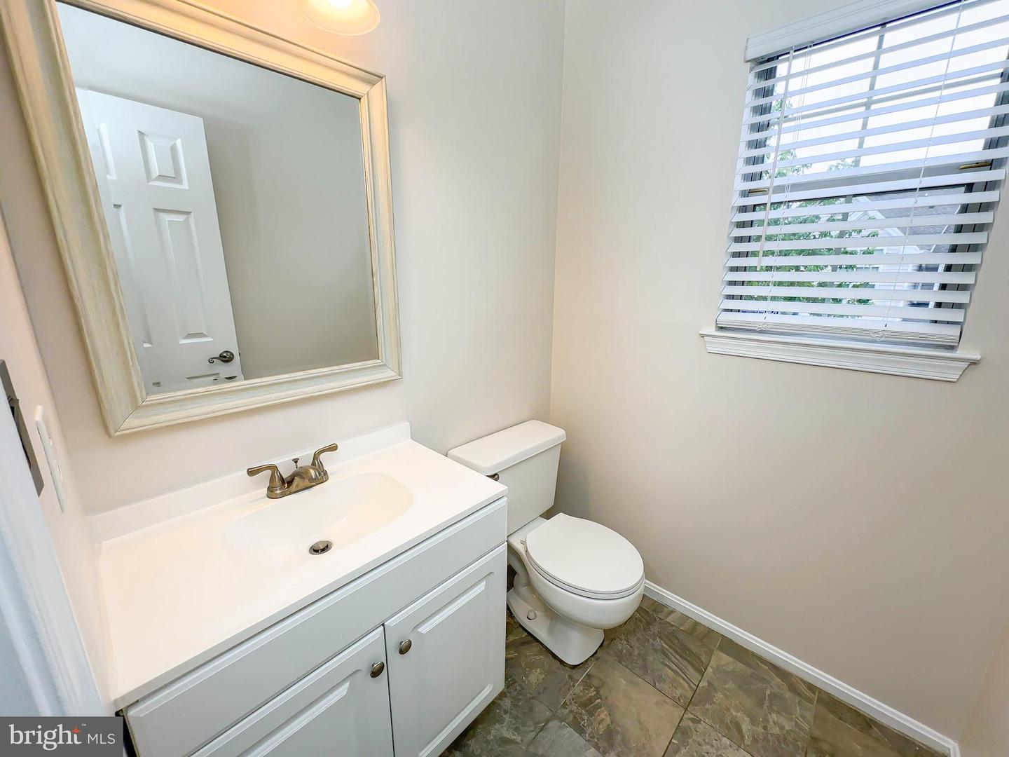 13909 King George Way #355 Property Photo 26