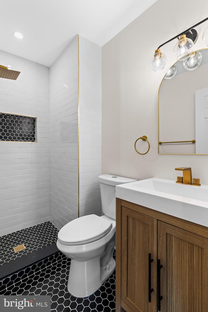 15732 Millbrook Ln #79 Property Photo 7