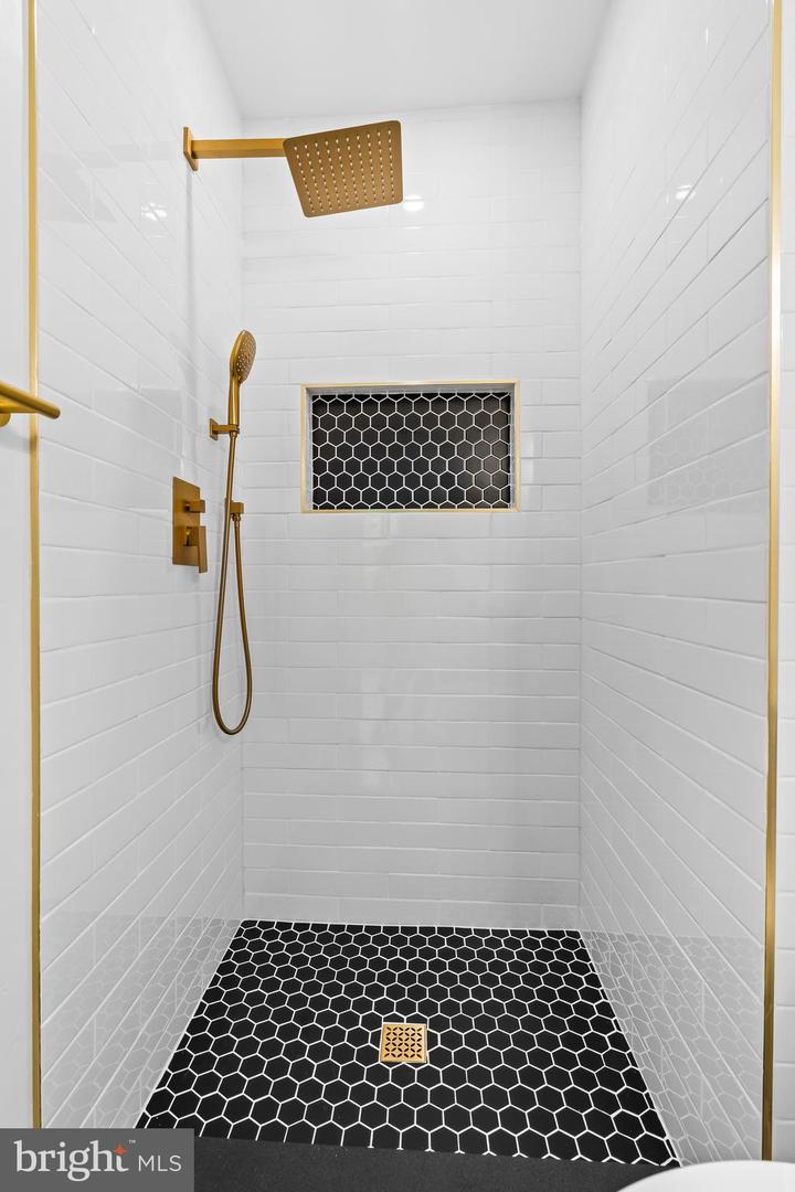15732 Millbrook Ln #79 Property Photo 47