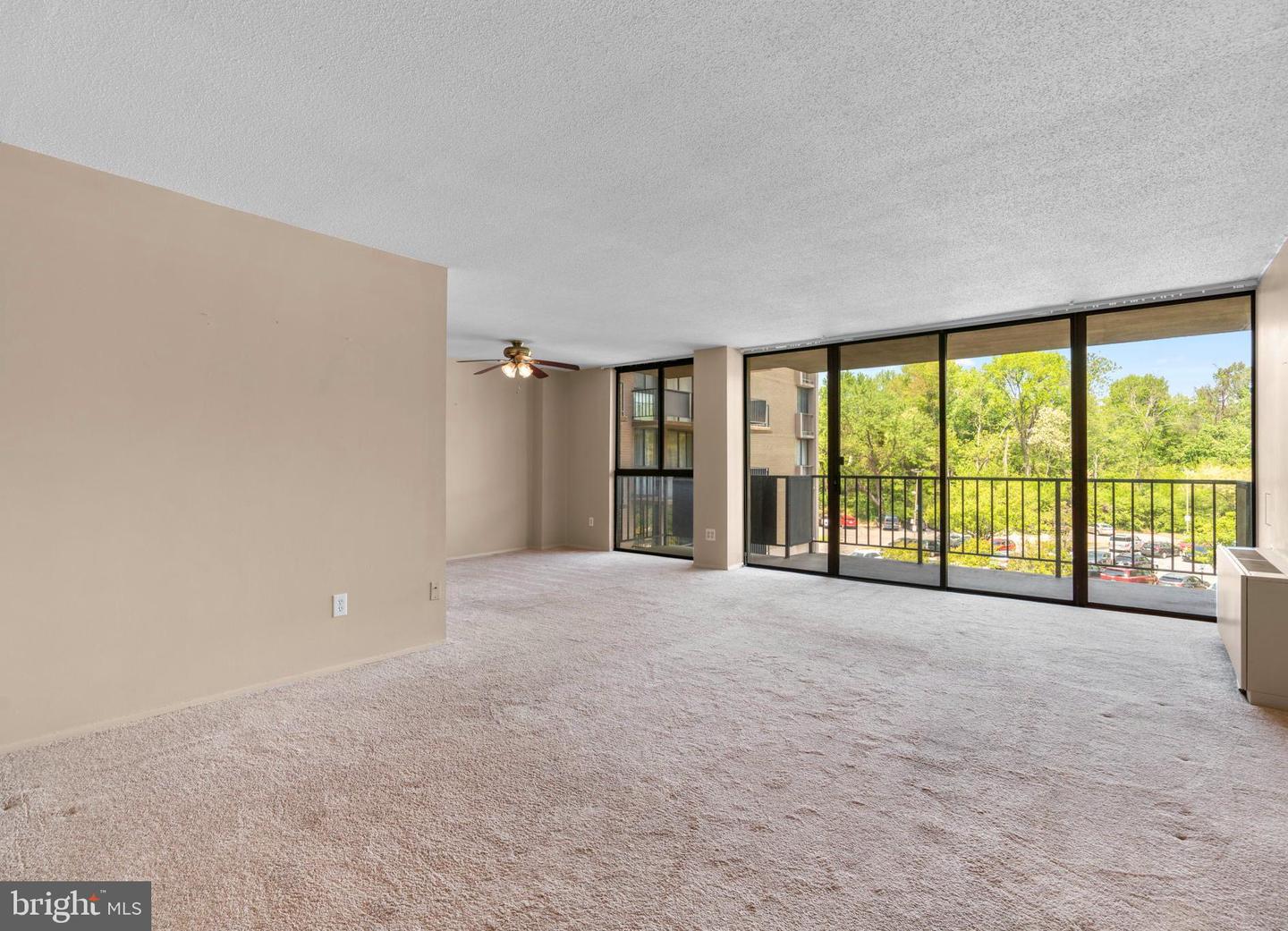 6100 Westchester Park Dr #501 Property Photo 2