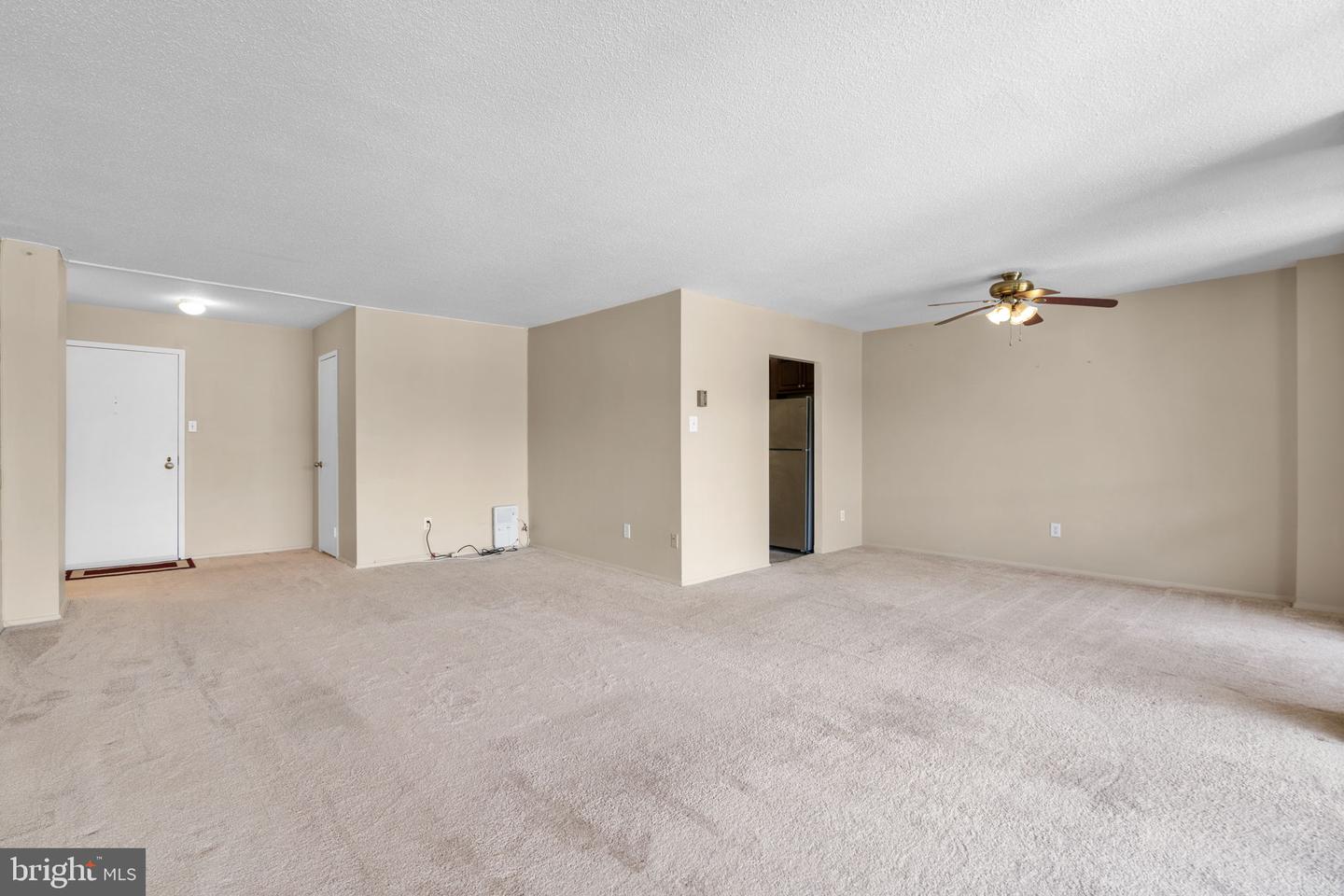 6100 Westchester Park Dr #501 Property Photo 4