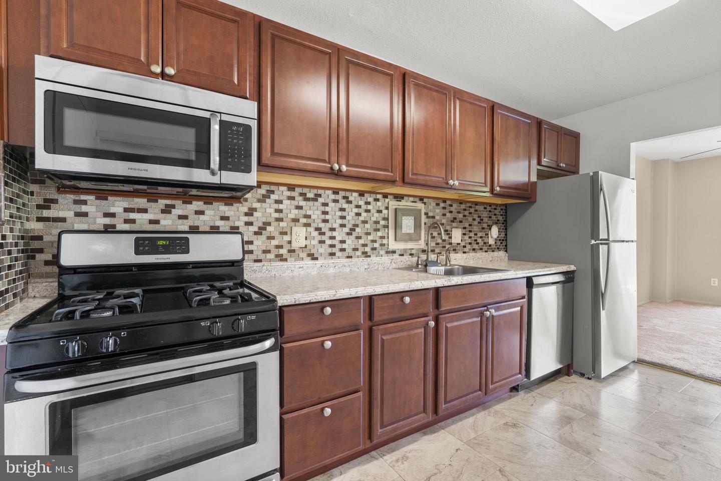 6100 Westchester Park Dr #501 Property Photo 12