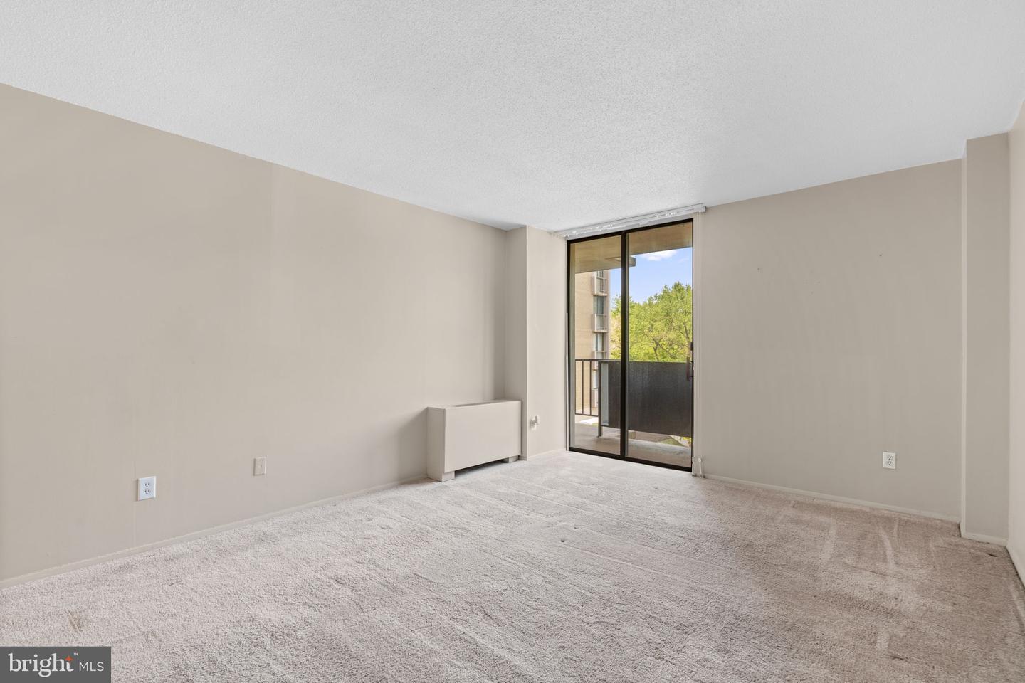 6100 Westchester Park Dr #501 Property Photo 15