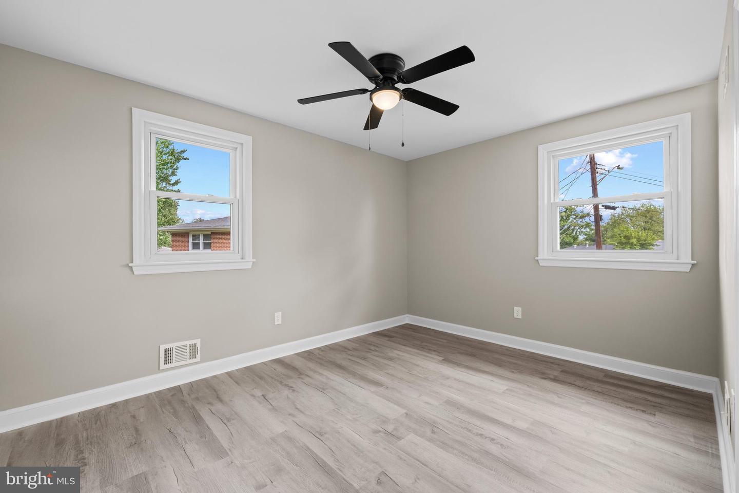 2112 Gaither St Property Photo 23