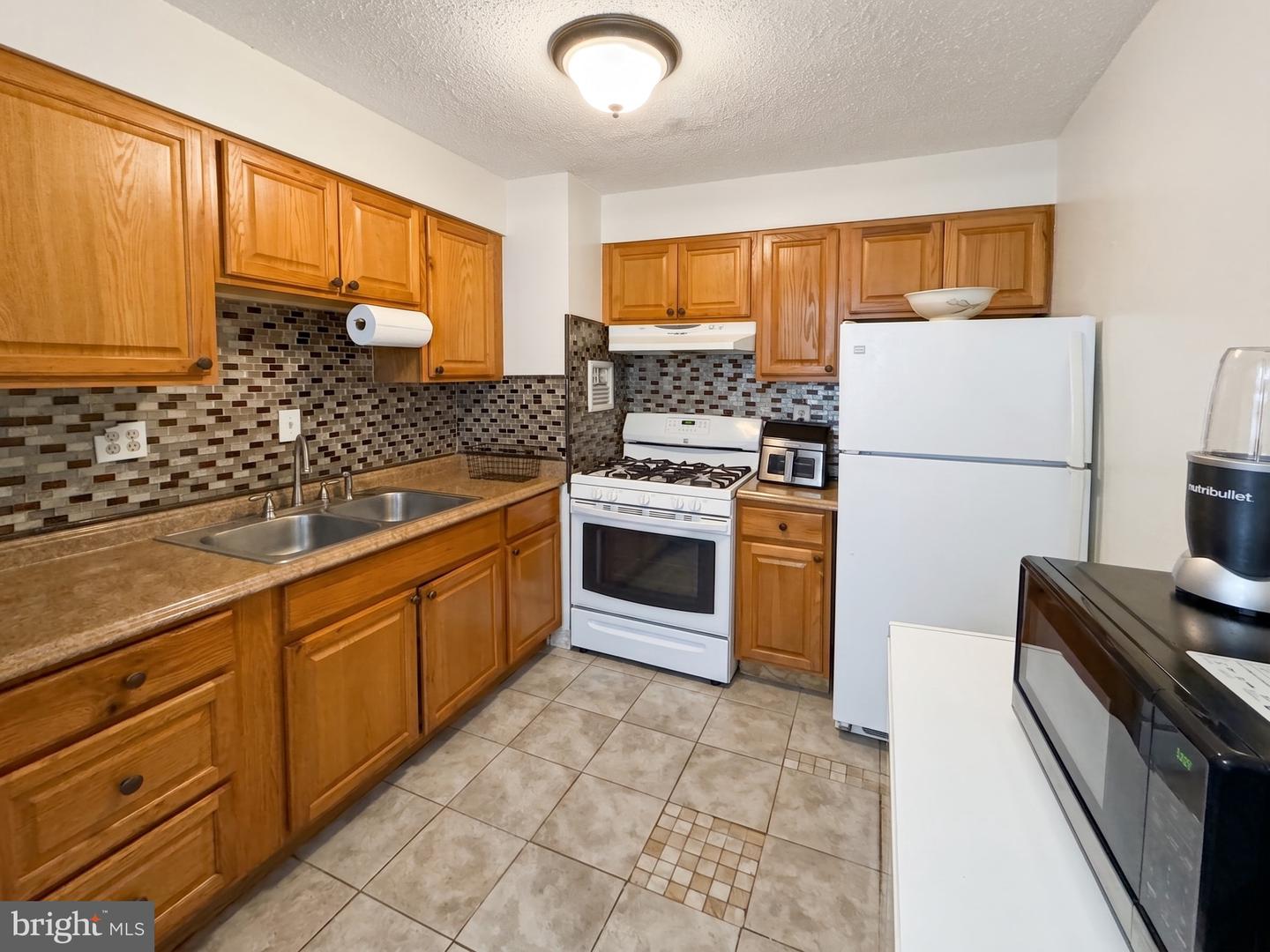 1822 Metzerott Rd #401 Property Photo 8