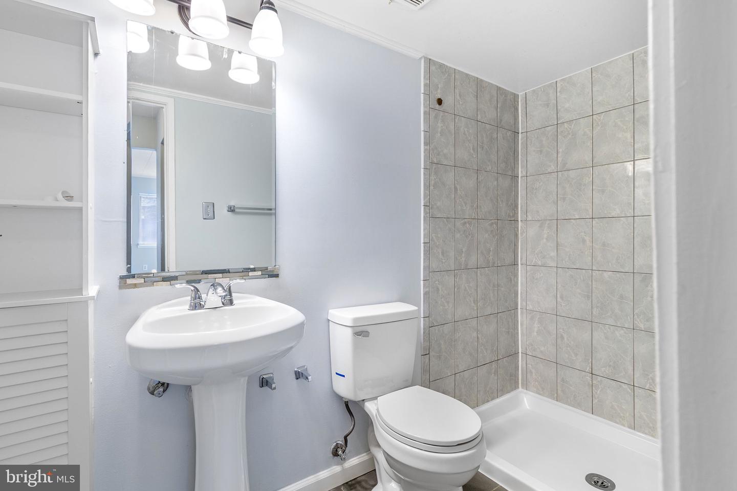 10239 Prince Pl #26-102 Property Photo 32