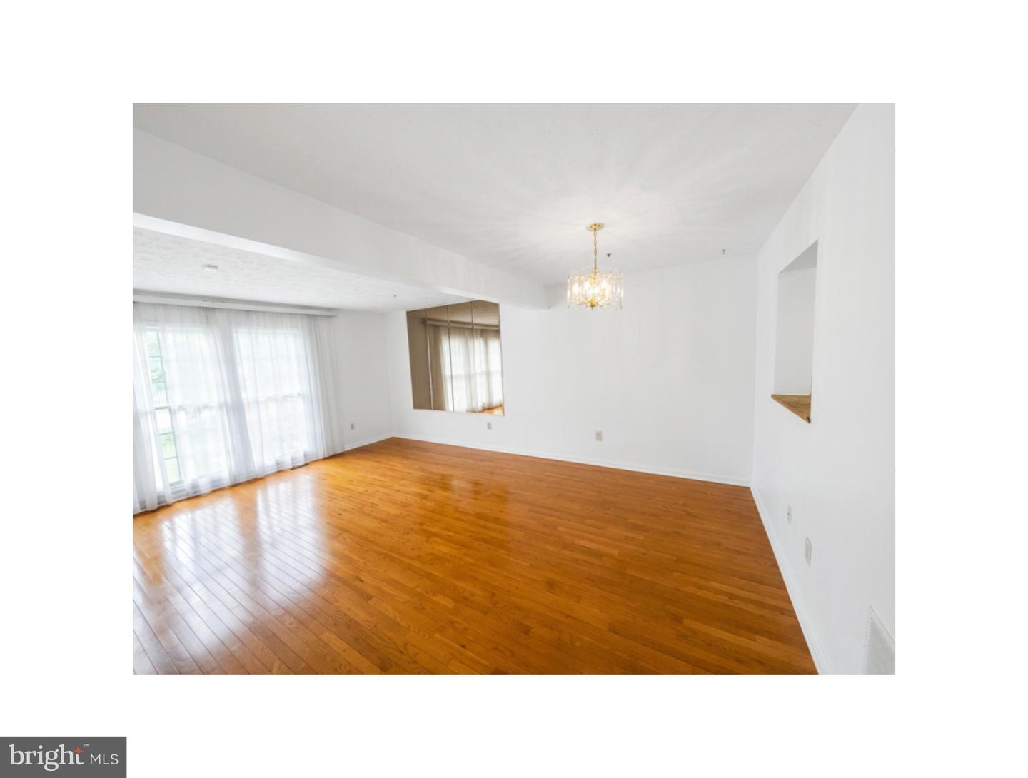 11419 Falcon Ridge Ct Property Photo 4