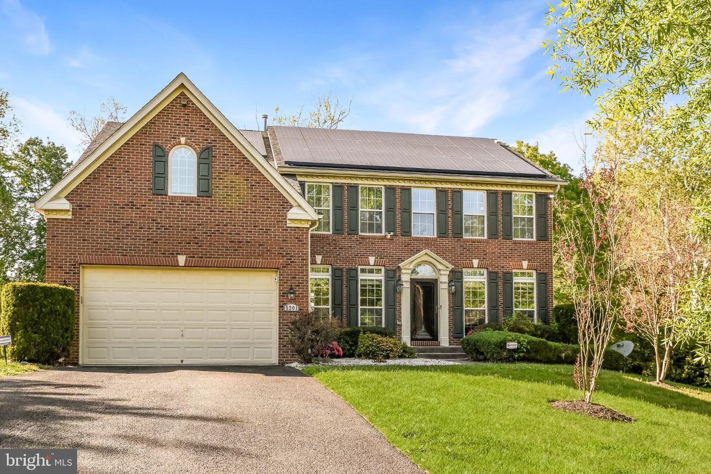 5201 CHESTNUT MANOR CT