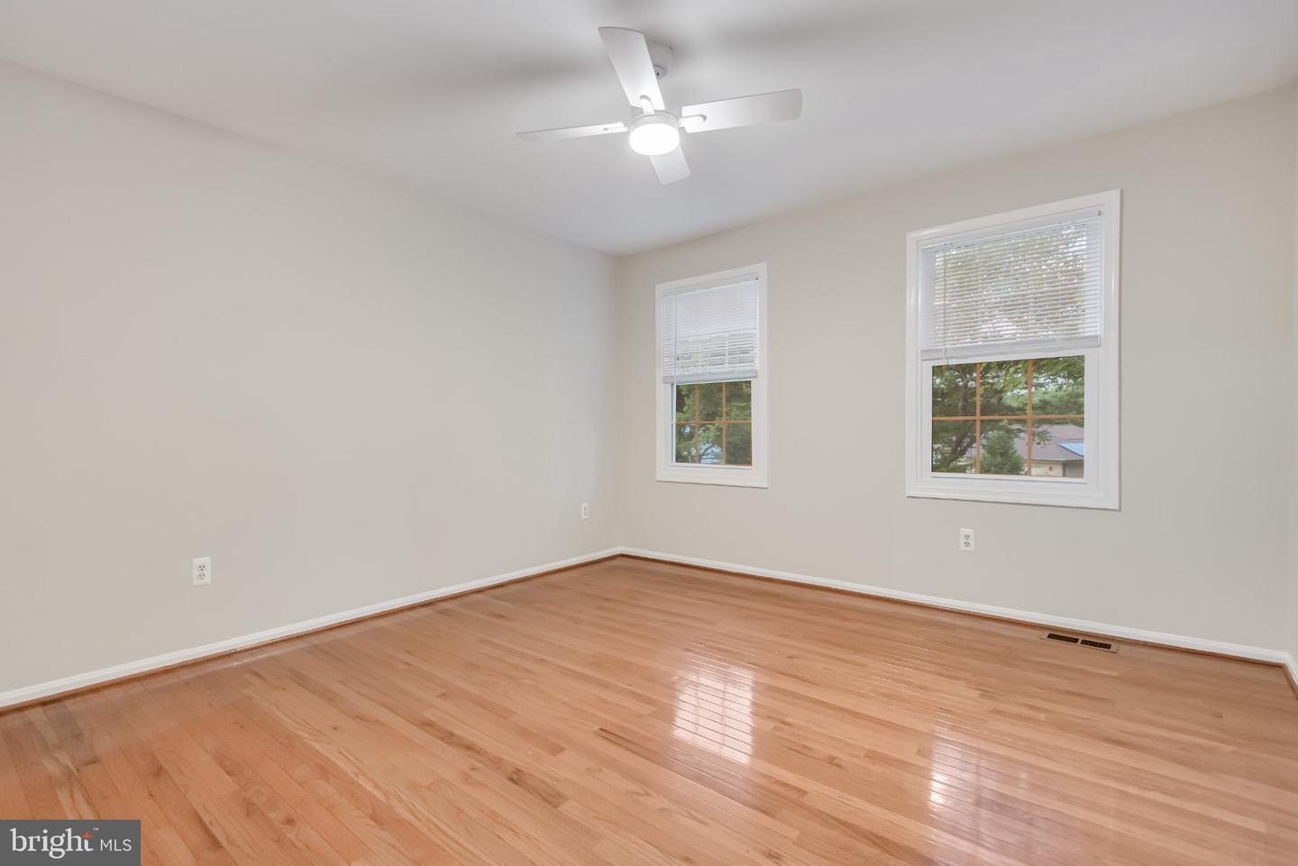 1602 Sundew Ct Property Photo 16