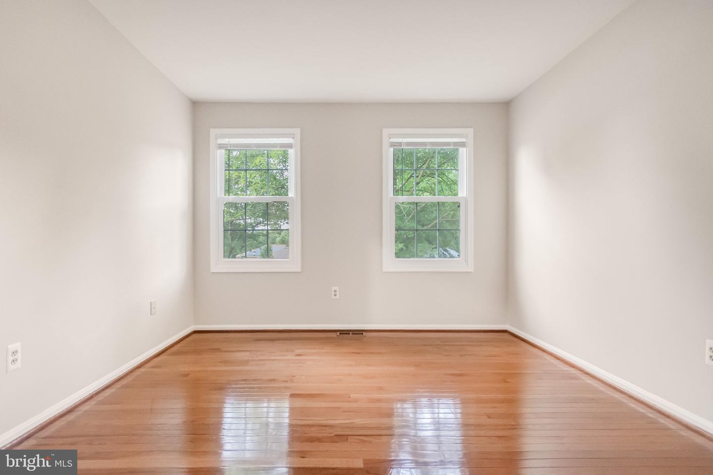 1602 Sundew Ct Property Photo 18