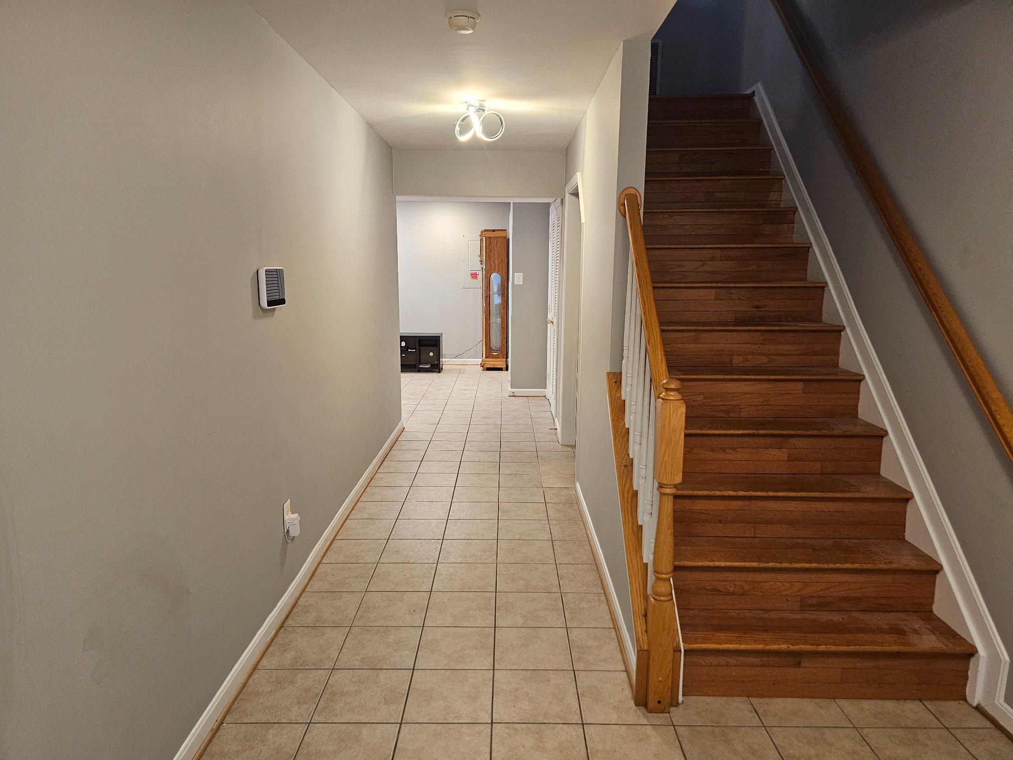 1113 Ring Bill Loop Property Photo 3