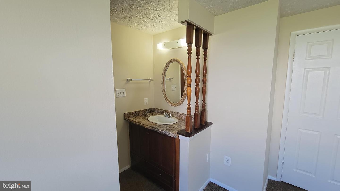7626 Green Willow Ct Property Photo 11