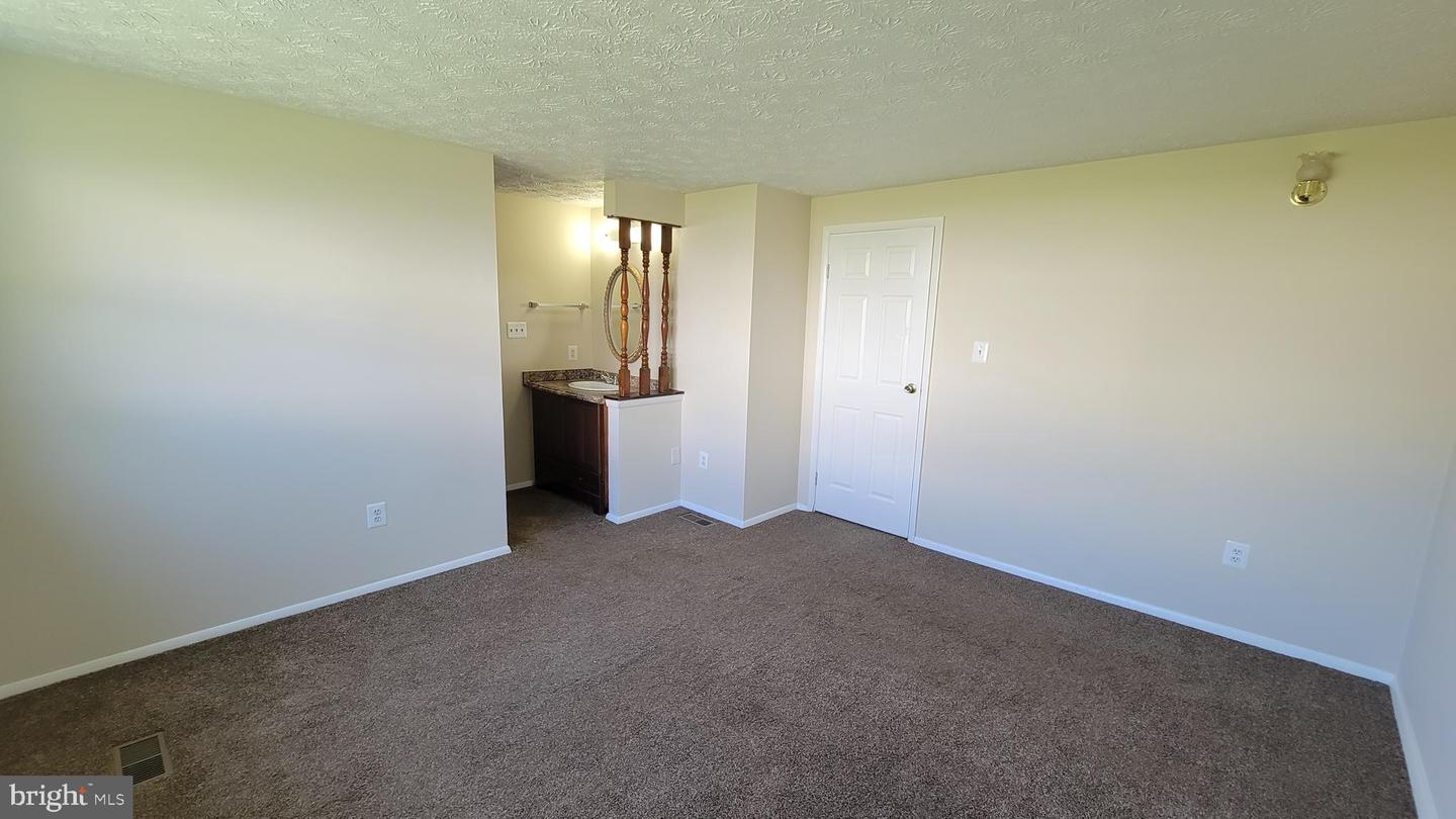 7626 Green Willow Ct Property Photo 12