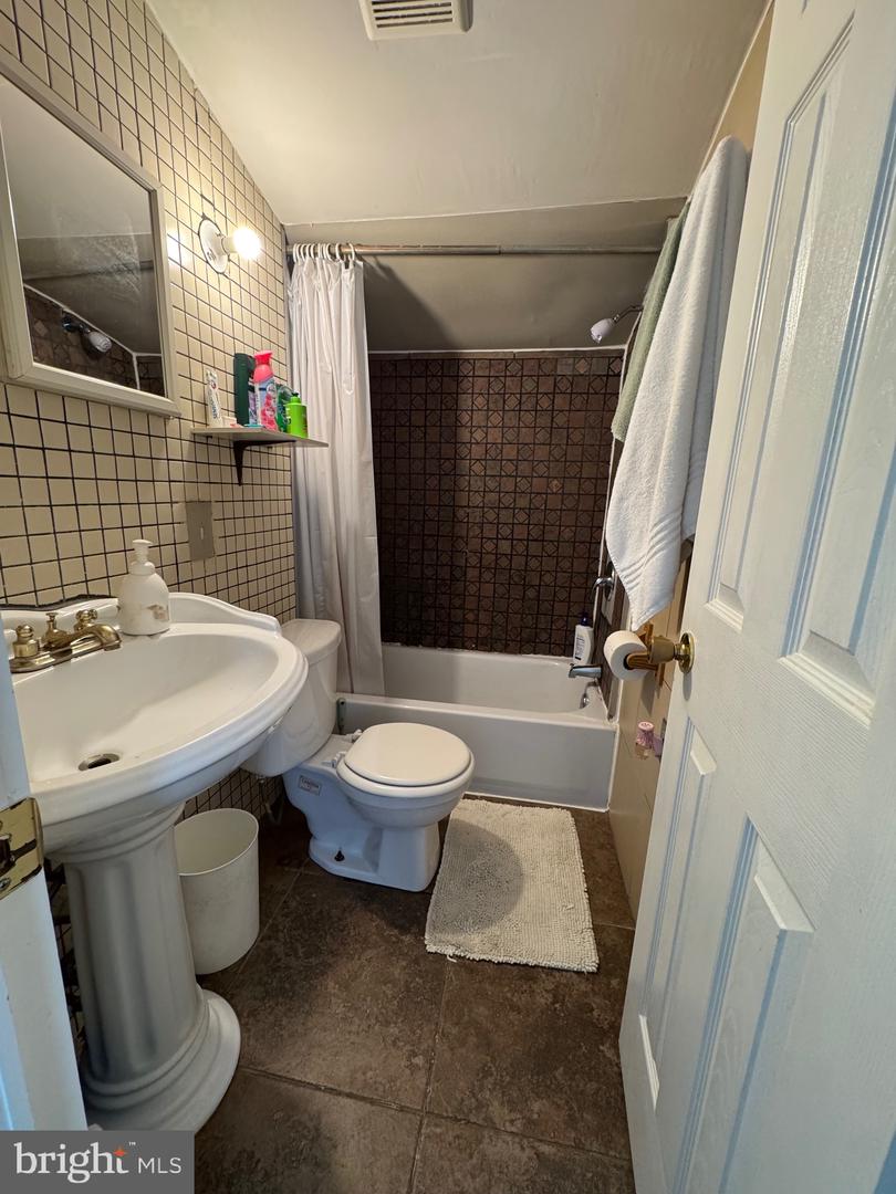 5007 Oglethorpe St Property Photo 12