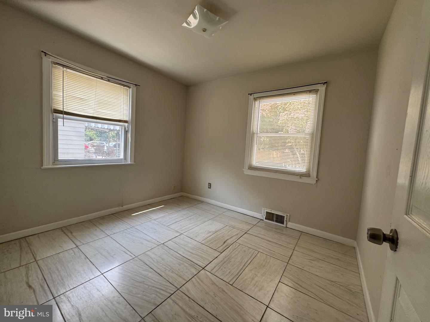 5007 Oglethorpe St Property Photo 14