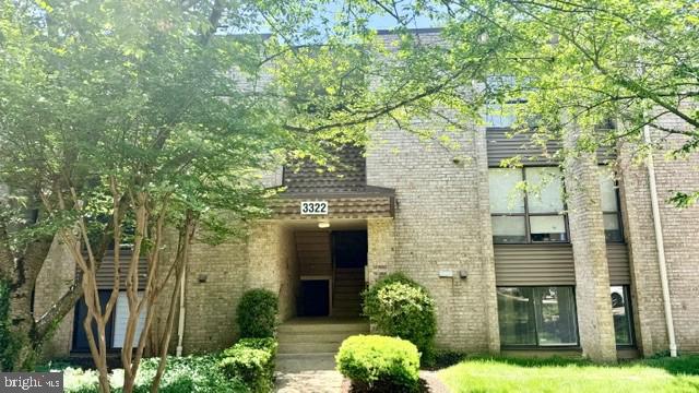 3322 HUNTLEY SQUARE DR #T2 Property Photo 1