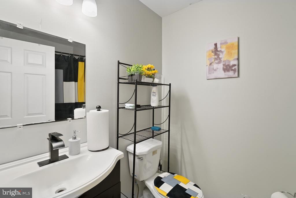 6704 Seabird Ct Property Photo 32