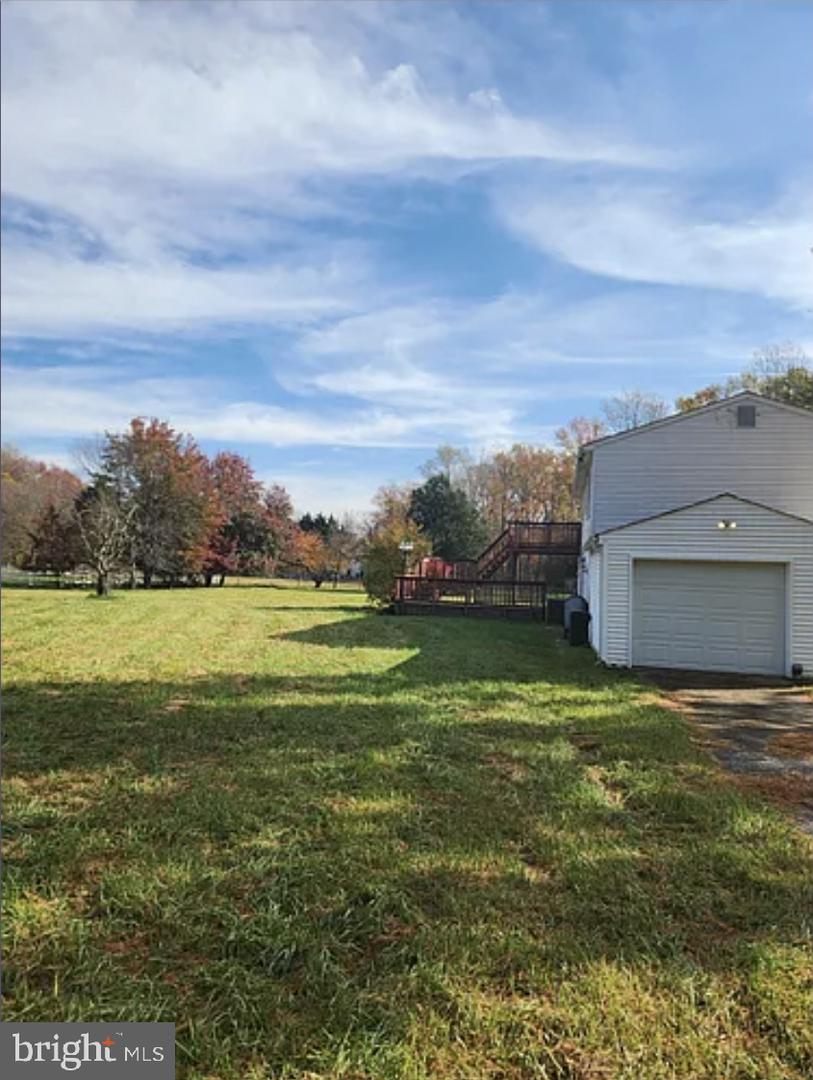 16400 Candy Hill Rd Property Photo 3