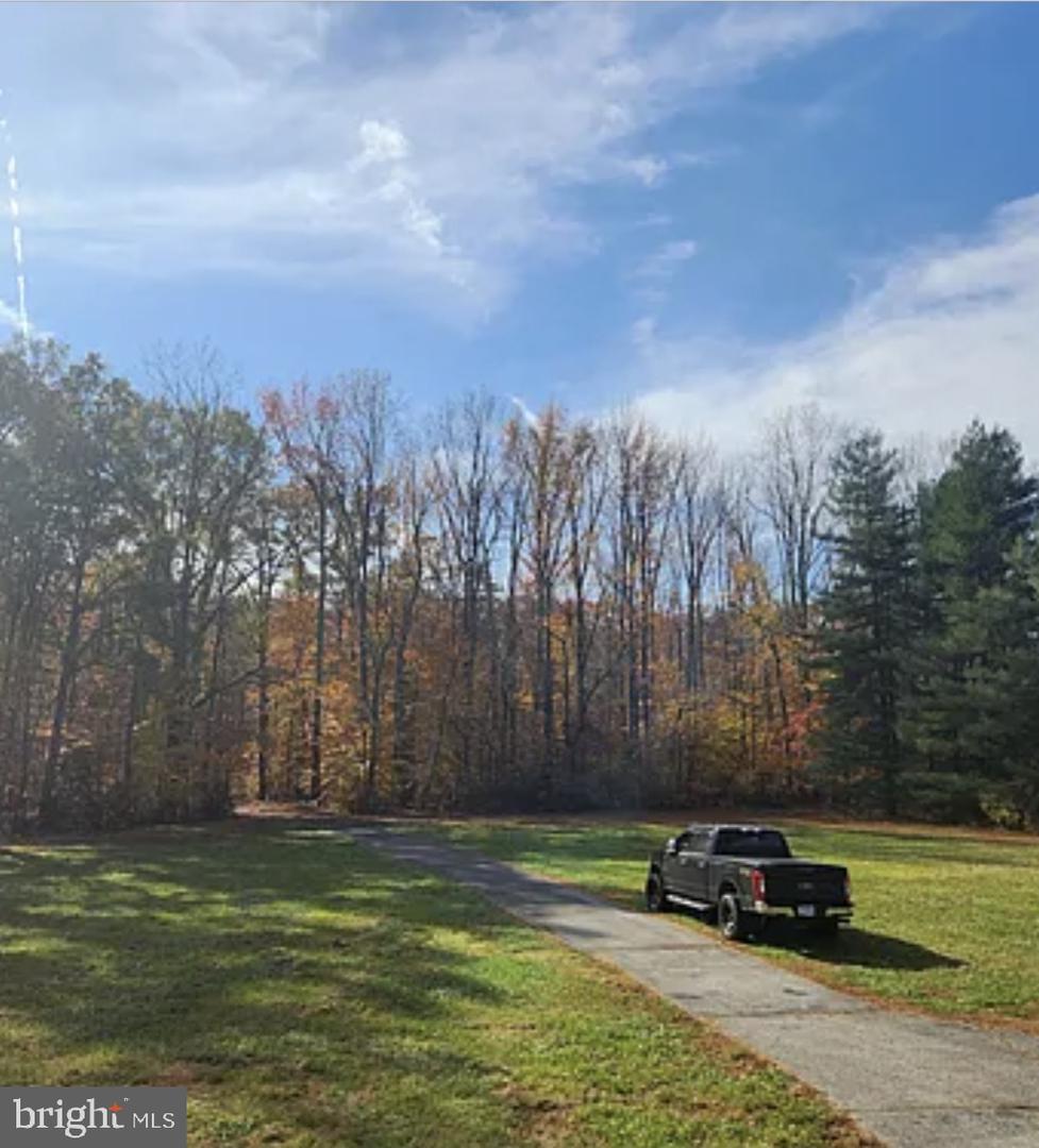 16400 Candy Hill Rd Property Photo 4