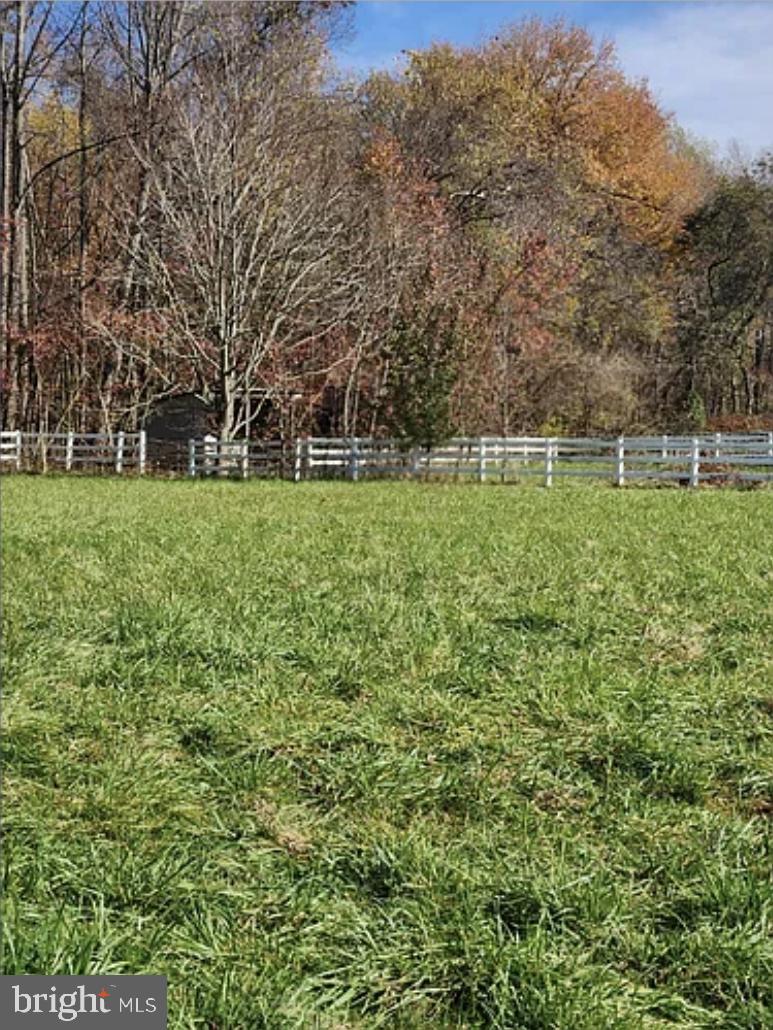 16400 Candy Hill Rd Property Photo 6