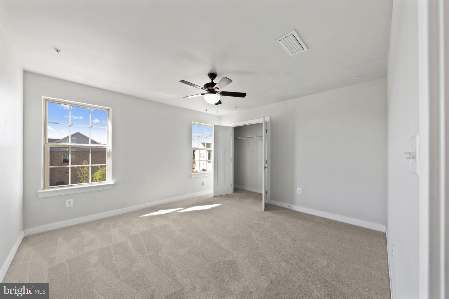 14614 Silver Hammer Way Property Photo 16
