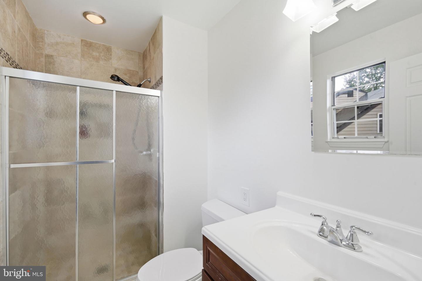 9008 Acredale Ct Property Photo 23