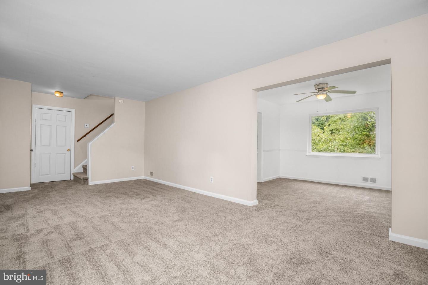 5803 Dewey Property Photo 4