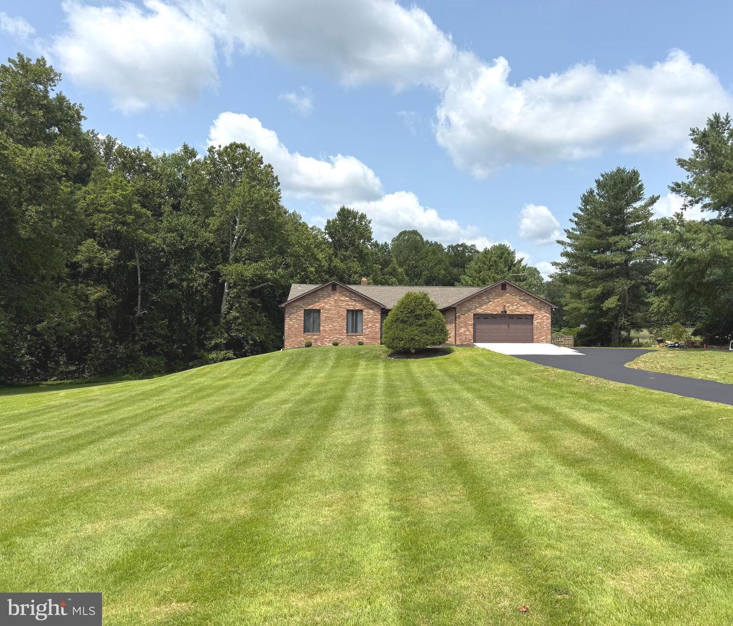 15881 Bald Eagle School Rd Property Photo 2